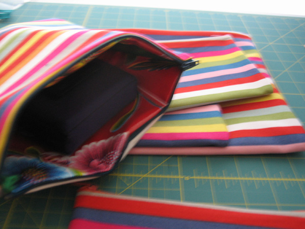 Vintage oil cloth travel pouches!