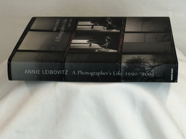 Don’t Miss:: Annie Leibovitz- A Photographer’s Life, 1990-2005