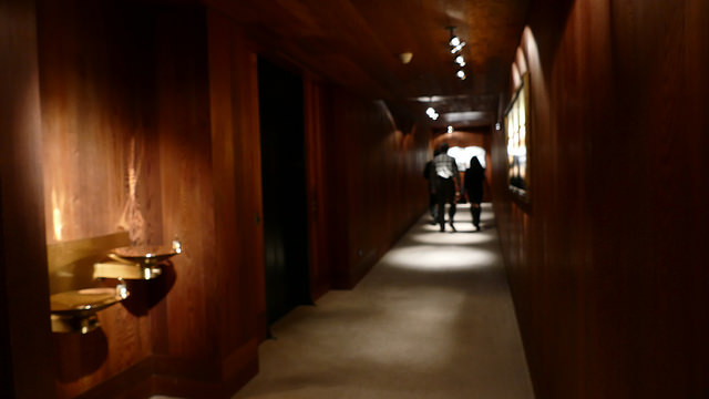 aman resort, amangani, jackson hole, wyoming, usa, hotel resort rooms hallway wood paneling resort hotel amangani