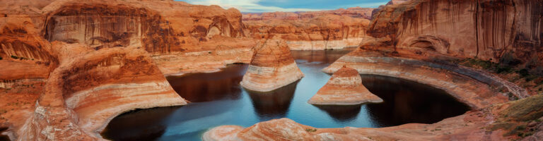 Culture: Arizona, USA: Luxury Houseboating on Lake Powell