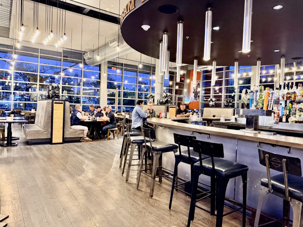 Late night entertainment with food and drinks